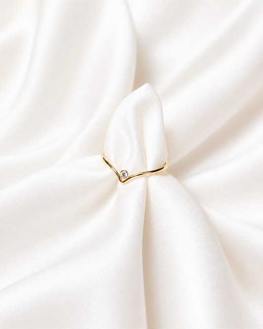 The Amour Ring - Chevron Solitaire Ring